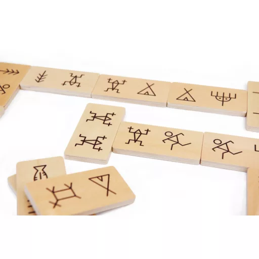 Andreu Toys Ancient Domino 28 darabos óriás fa dominó ősi motívumokkal és vászontasakkal, 12x6 cm
