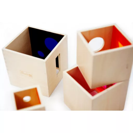 Andreu Toys Translucent Stacking Cubes 5 darabos megvilágítható fa építőkocka szett színes ablakokkal, 12x12 cm