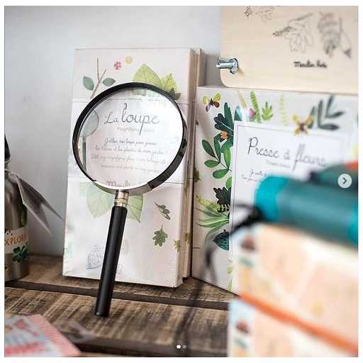 Moulin Roty Kiskertem - A botanikus - Nagyító