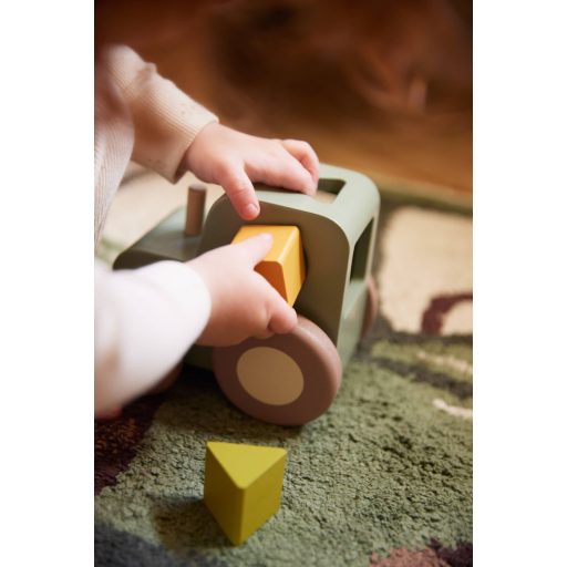 Filibabba Formabedobó fa traktor