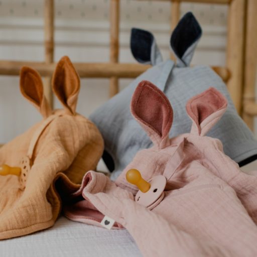 Bibs Kenguru alvókendő - púderrózsaszín