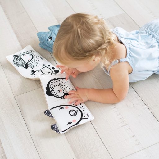 We Gallery Organikus textil babakönyv - Barátságos arcok a vadonban