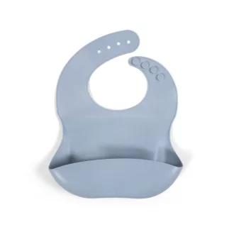 Filibabba Powder Blue egyszínű puha szilikon baba előke Púderkék színben mély morzsagyűjtő zsebbel