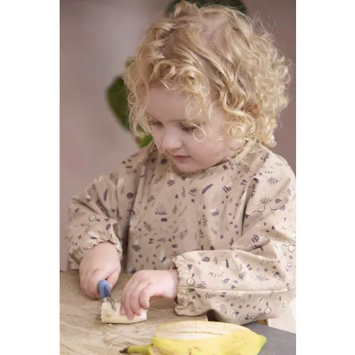 Filibabba Little Wonders vízálló hosszú ujjú baba előke Apró csodák mintával és morzsagyűjtő zsebbel