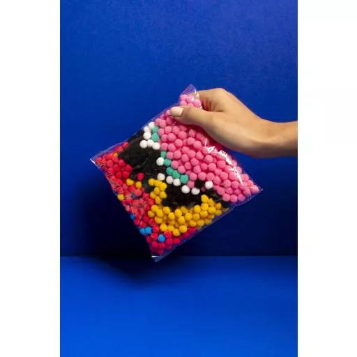 OMY Pom Pom fánk 3D képkészítő kreatív szett fakeretes vászonnal 20x20 cm