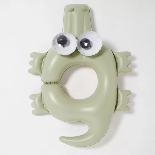 Sunnylife Cookie the Croc khaki krokodil hátul nyitott osztott gyerek úszógumi 83x62 cm