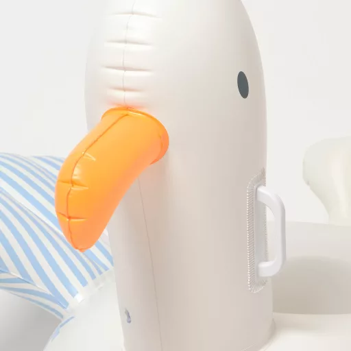 Sunnylife Sammy the Seagull kék csíkos ráülős felfújható gyerek matrac kapaszkodókkal